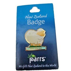 New Zealand Parrs Whimzy Gold Tone Sheep Lapel Hat Pin Travel Souvenir Gift
